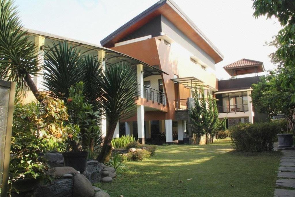 Villa Lemon Lembang Kültér fotó